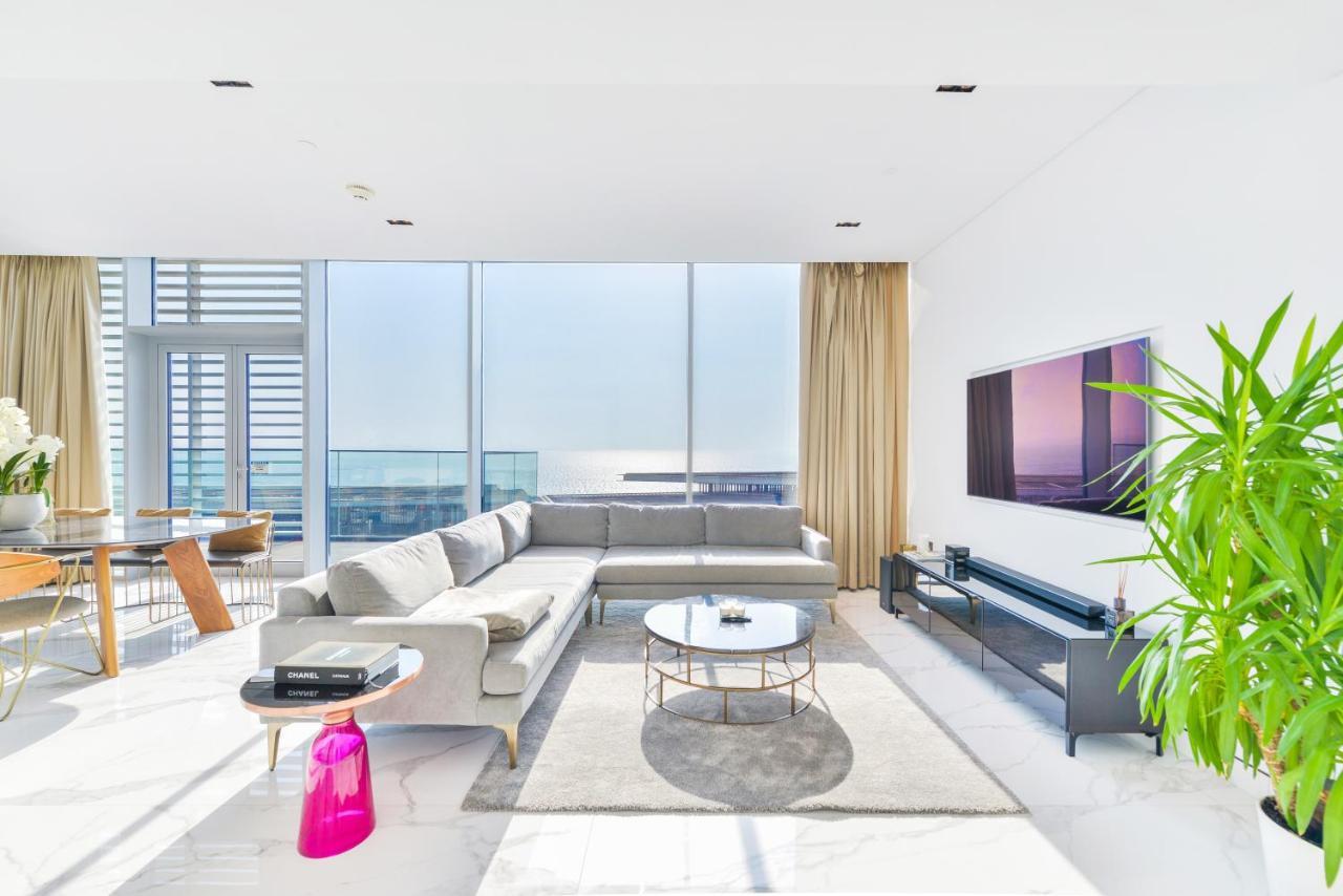 Luxe 3 Bedroom Oceanfront Apartment In The Heart Of Bluewaters Island دبي المظهر الخارجي الصورة