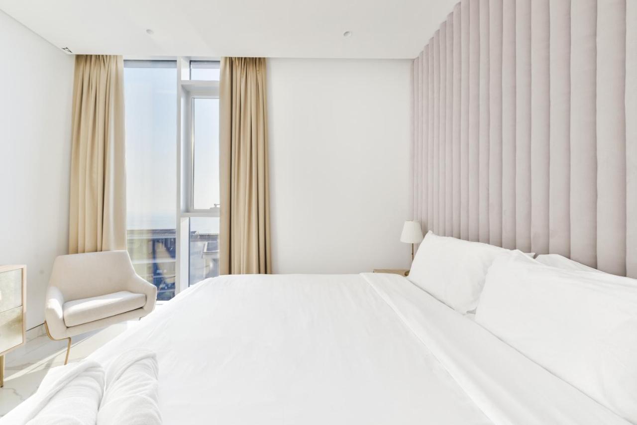 Luxe 3 Bedroom Oceanfront Apartment In The Heart Of Bluewaters Island دبي المظهر الخارجي الصورة