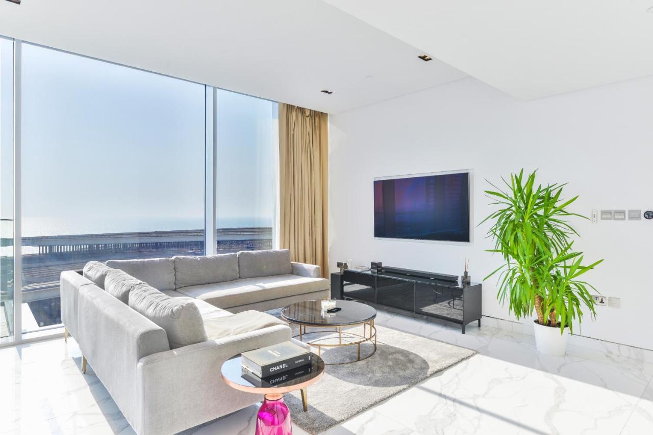 Luxe 3 Bedroom Oceanfront Apartment In The Heart Of Bluewaters Island دبي المظهر الخارجي الصورة