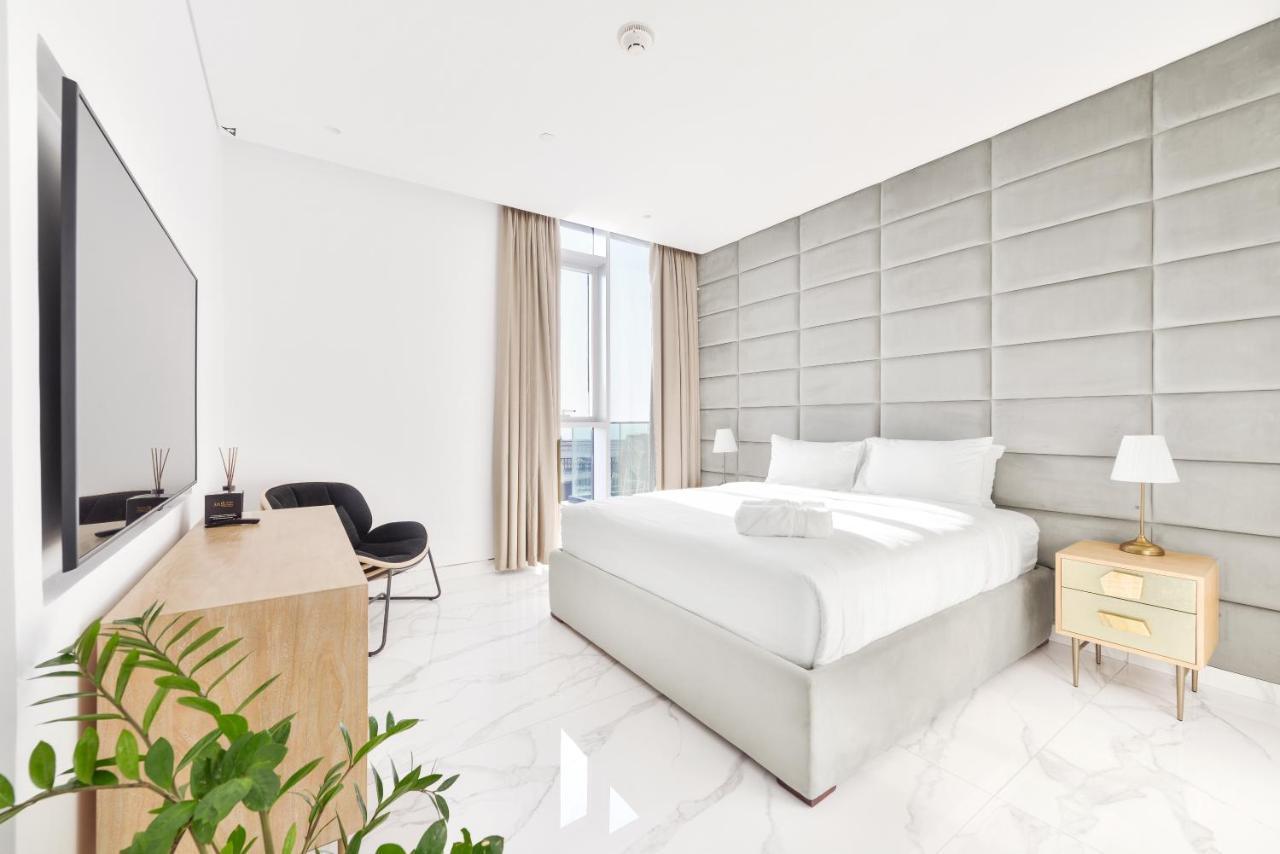Luxe 3 Bedroom Oceanfront Apartment In The Heart Of Bluewaters Island دبي المظهر الخارجي الصورة