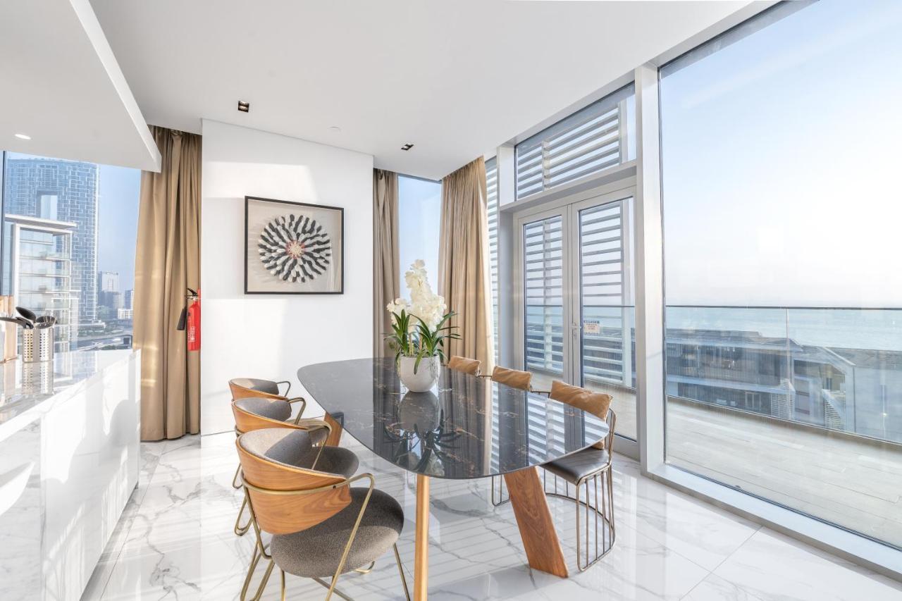 Luxe 3 Bedroom Oceanfront Apartment In The Heart Of Bluewaters Island دبي المظهر الخارجي الصورة